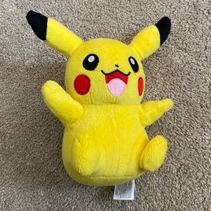 Pokémon Pikachu plushie